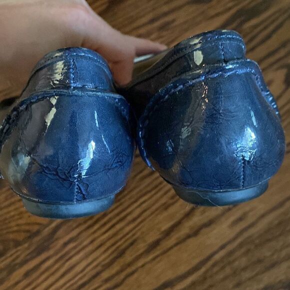 Calvin Klein Women’s 9 Buckle Slip On Ballet Pumps Navy Leather - Picture 4 of 7